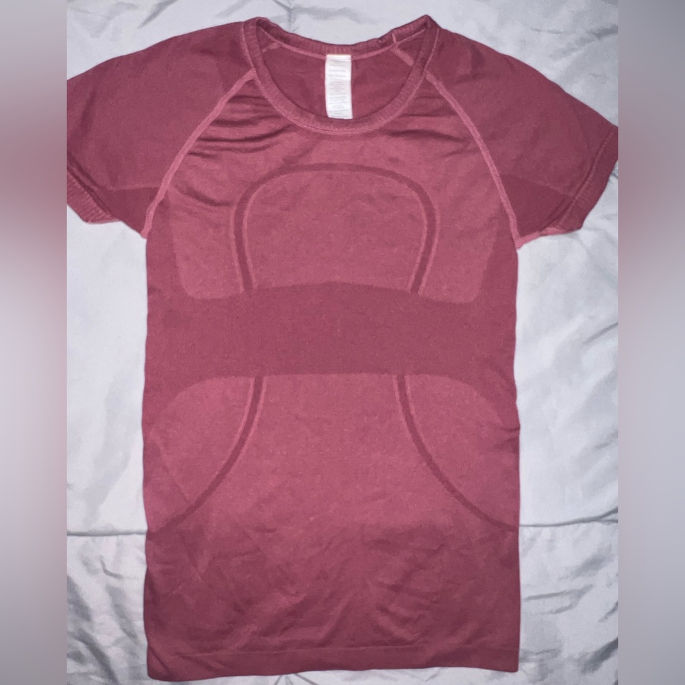 Women's Lululemon Athletic T-Shirt